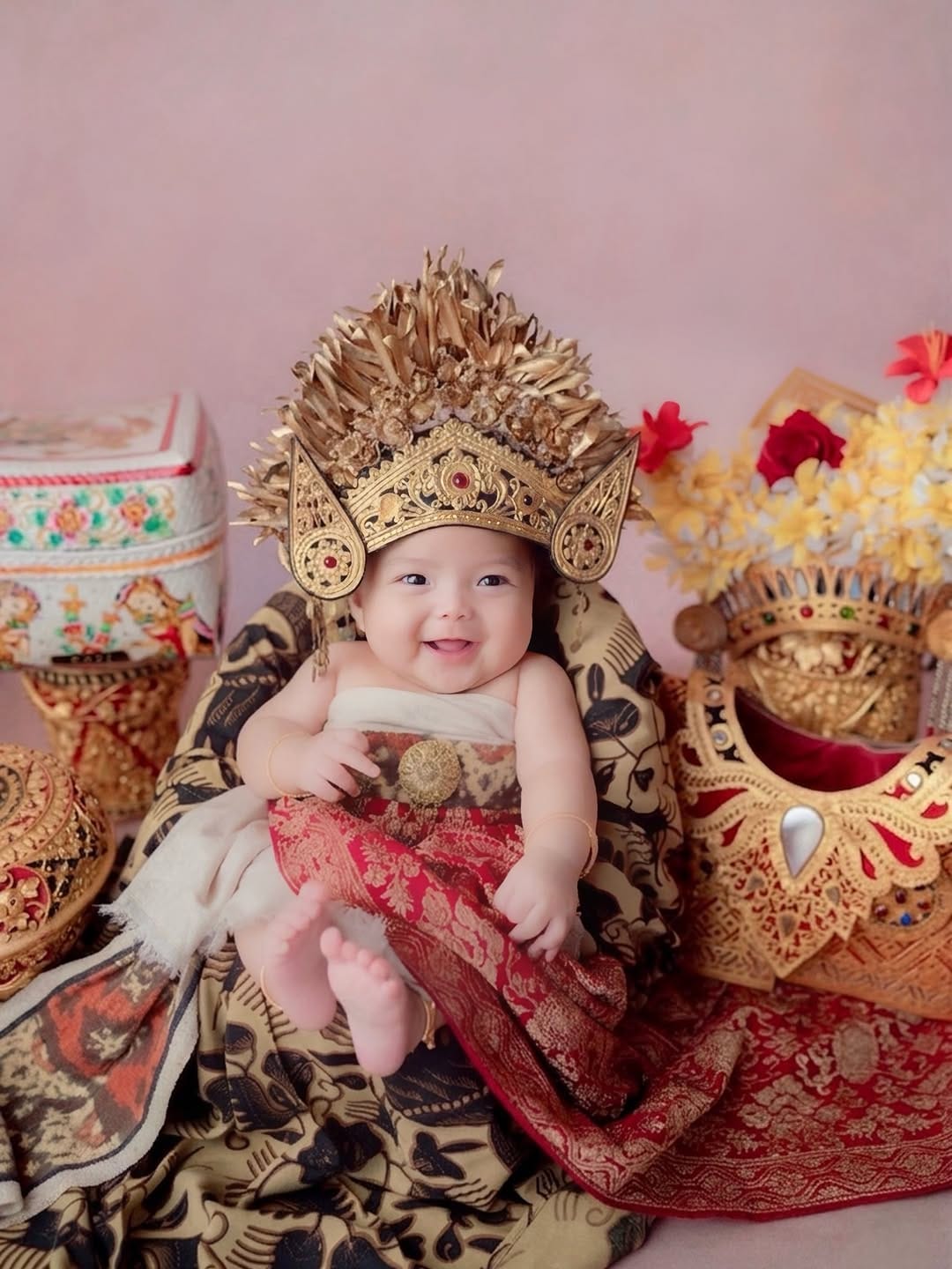 Post 3 by Newborn Photography Bali on Instagram (carousel)