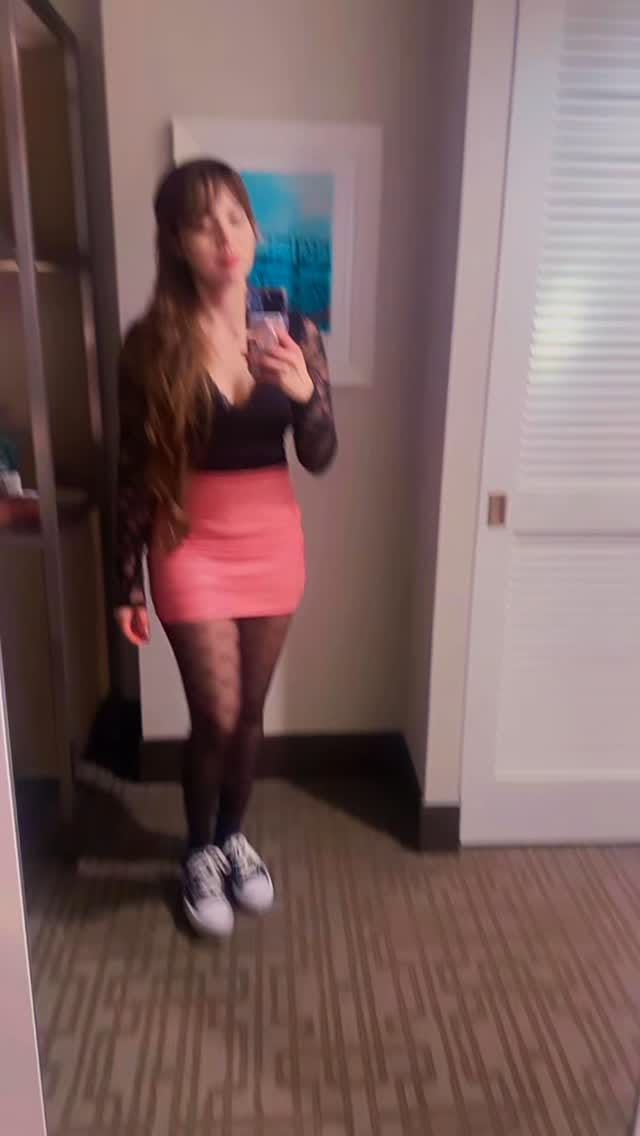 Post 5 by Sammie 🌸 | Content Creator on Instagram (video)