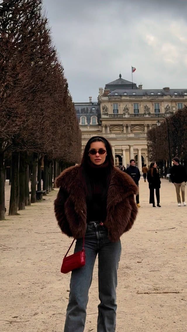 Post 2 by Bonya Jeans Official Baku on Instagram (video)