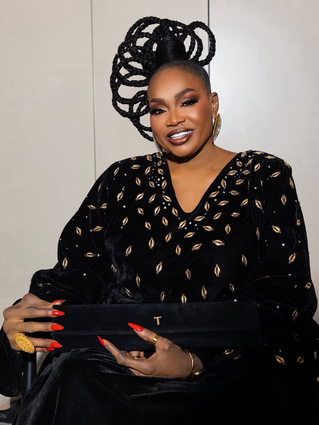 Post 8 by Oumou Sangaré on Instagram (carousel)