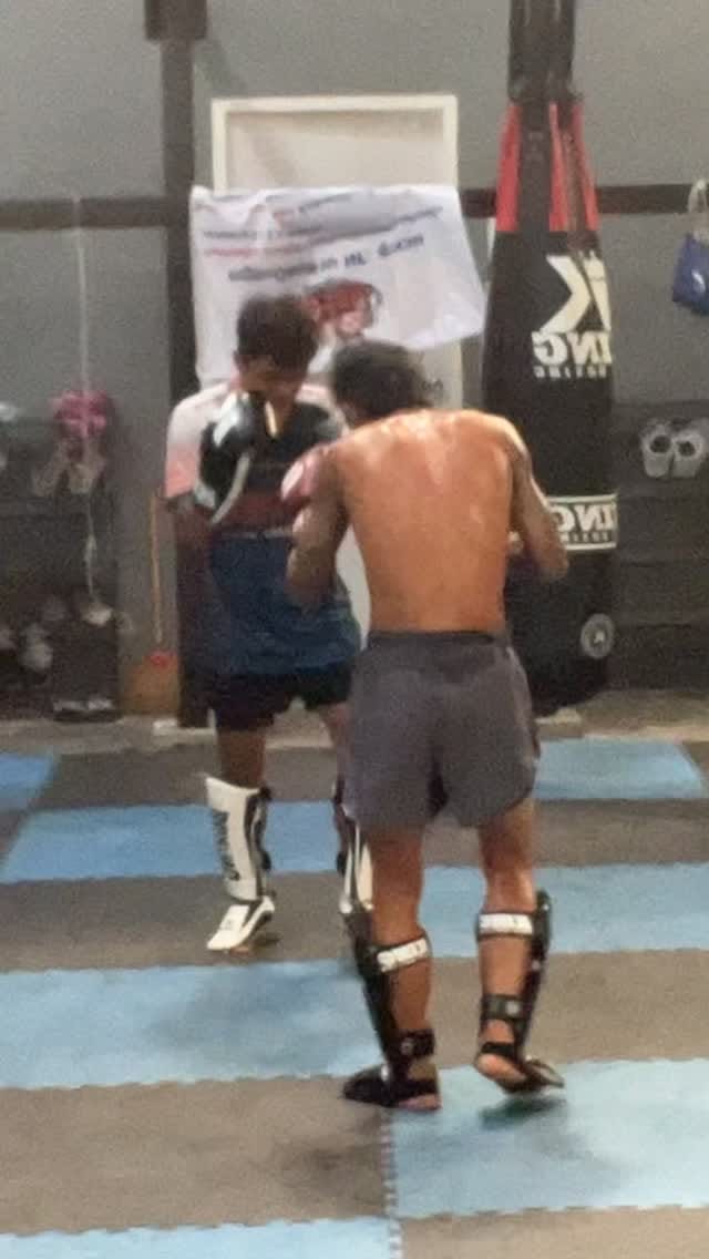 Post 1 by Chicago MuayThai Kickboxing Club on Instagram (video)
