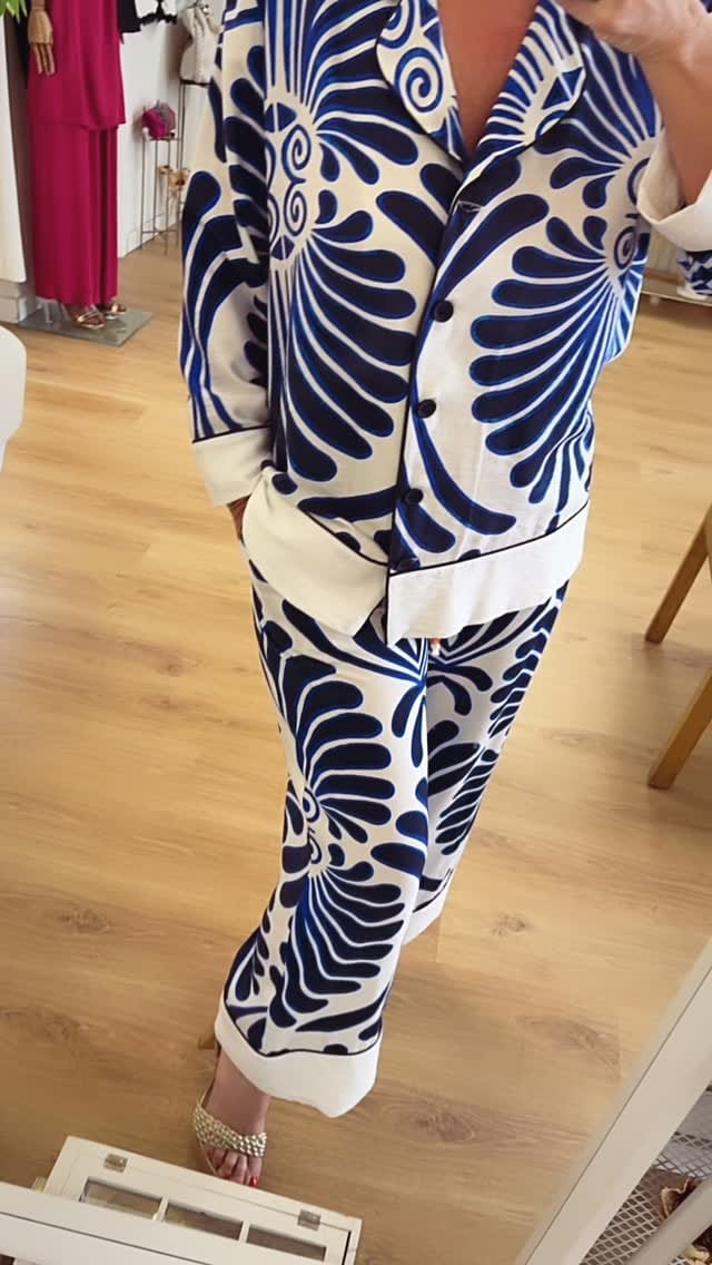 Post 6 by M. Isabel Hernández & FLAG SEVILLA on Instagram (video)
