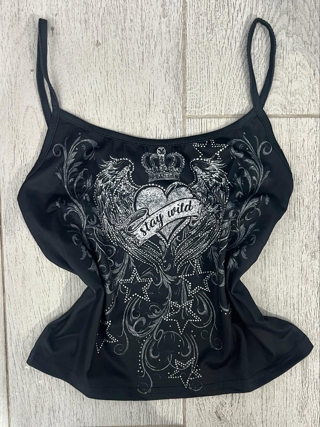 Post 3 by 𝐕𝘢𝐦𝗽𝗶𝒓𝐞𝐬 𝘬𝒊𝙣𝙜𝒅𝐨𝑚 🧛🏻‍♀️ on Instagram (carousel)