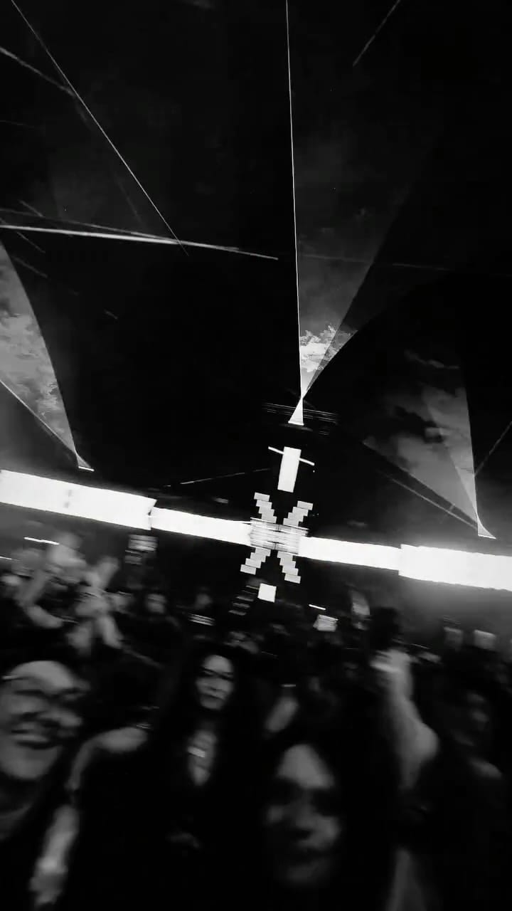 Post 7 by LOUIEJAYXX on Instagram (video)
