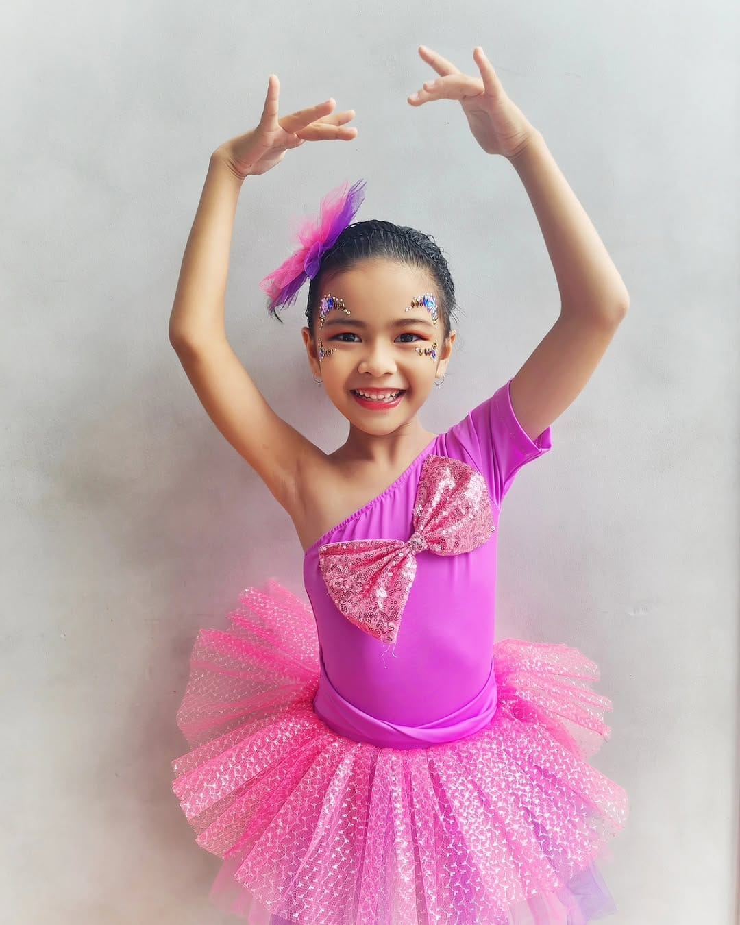 Post 9 by Mom Influencer - KidsParenting on Instagram (carousel)