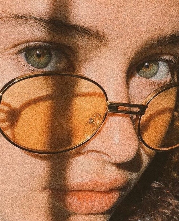 Post 2 by Victoria León on Instagram (image)
