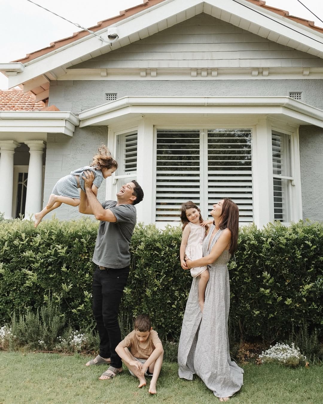 Post 7 by Janine | Melbourne Family Photographer on Instagram (carousel)