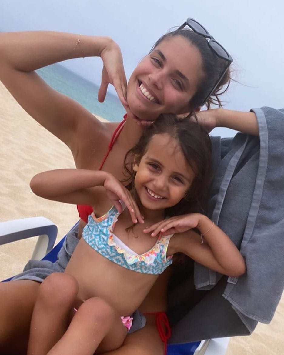 Post 9 by Angel Sara Sampaio on Instagram (image)