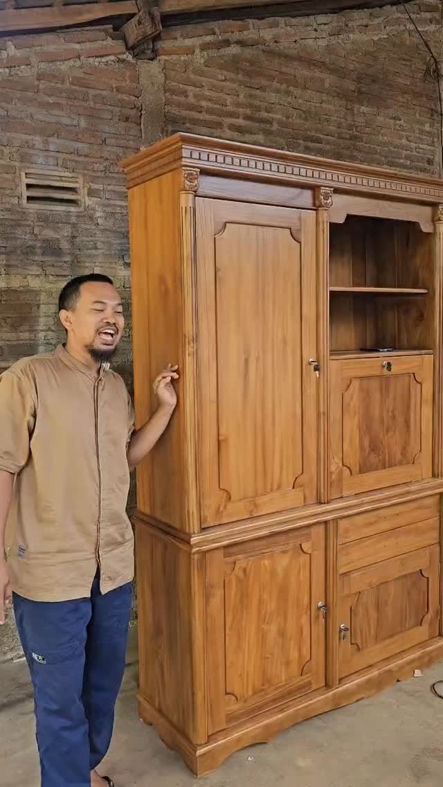 Post 3 by Udin Furniture on Instagram (video)