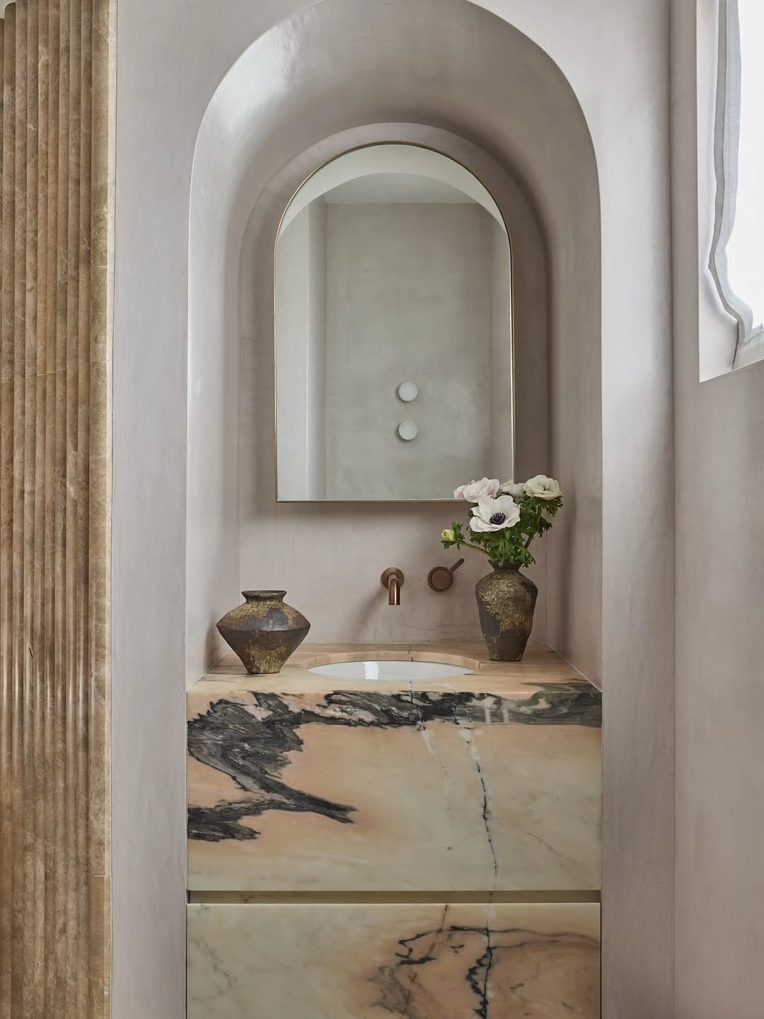 Post 1 by onefour interiors on Instagram (image)