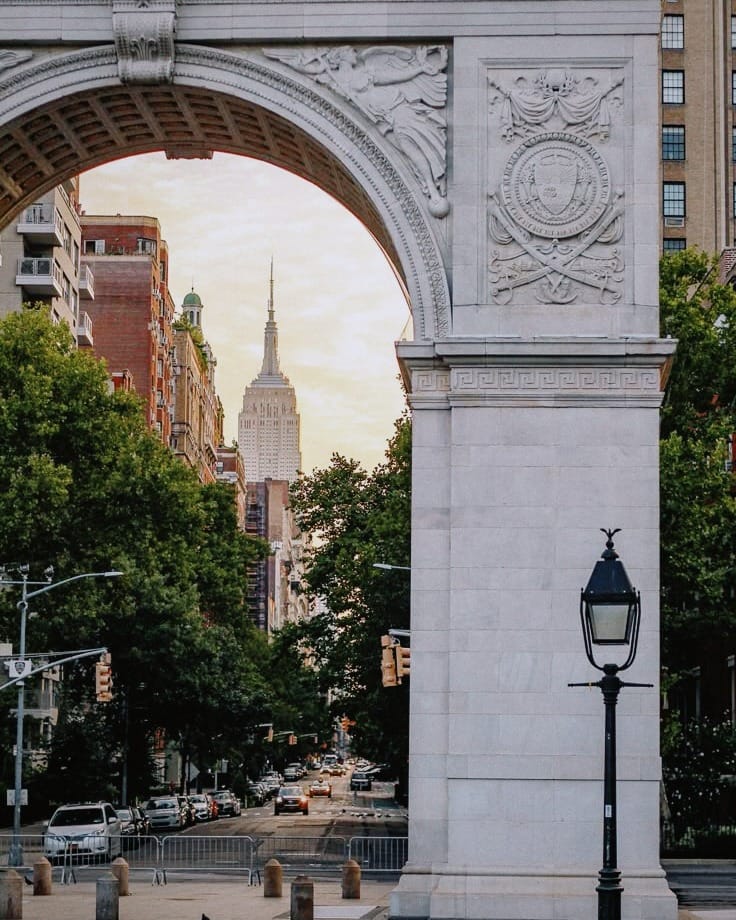 Post 9 by Lindsay Nicholas New York | Luxury Womenswear on Instagram (image)