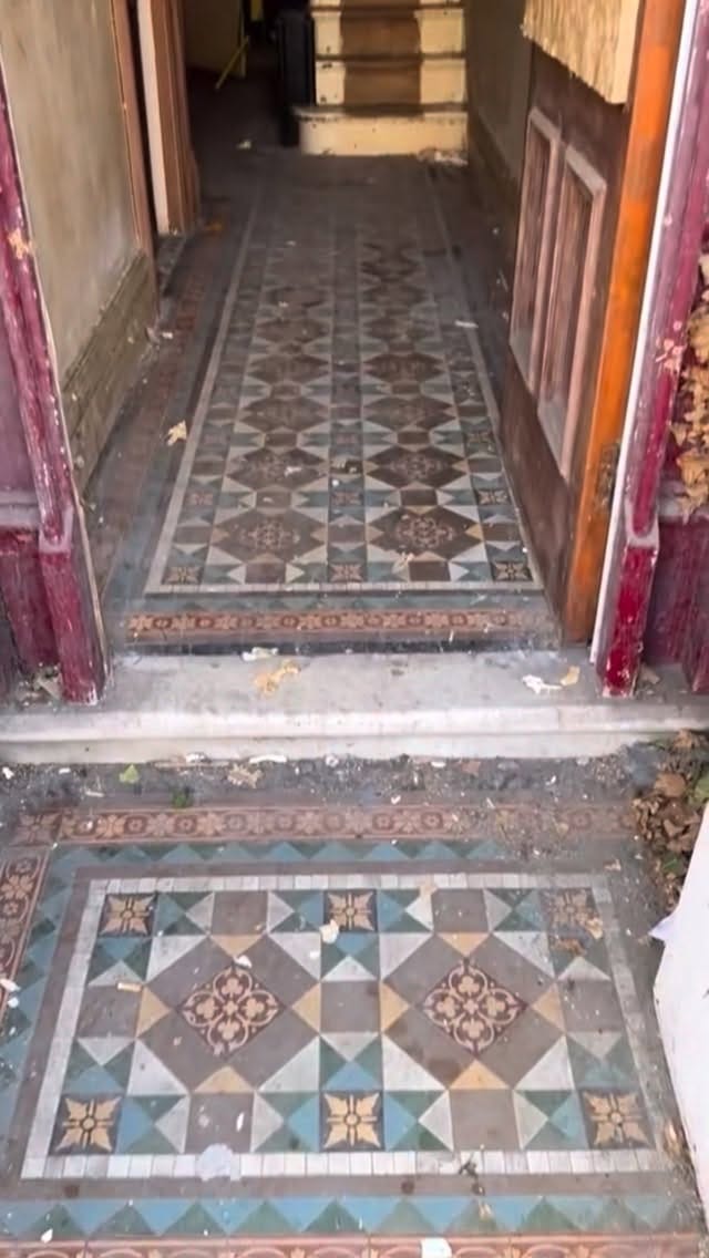 Post 4 by Scott Walters SW Flooring Restorations Wales on Instagram (video)