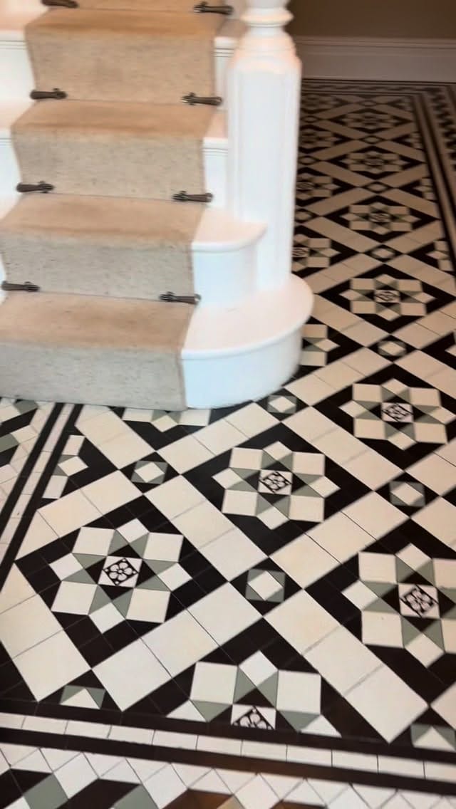 Post 7 by Scott Walters SW Flooring Restorations Wales on Instagram (video)