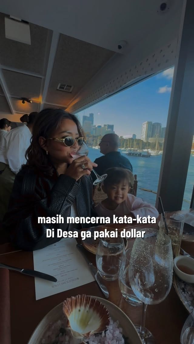Post 3 by @lailyfikyhani_ on Instagram (video)