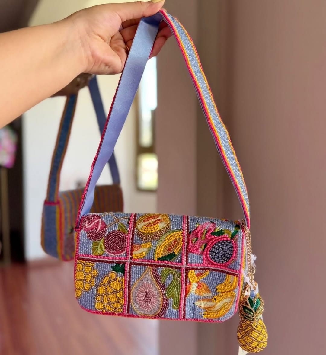 Post 1 by Ropa y carteras originales🇺🇸🛍️ on Instagram (carousel)