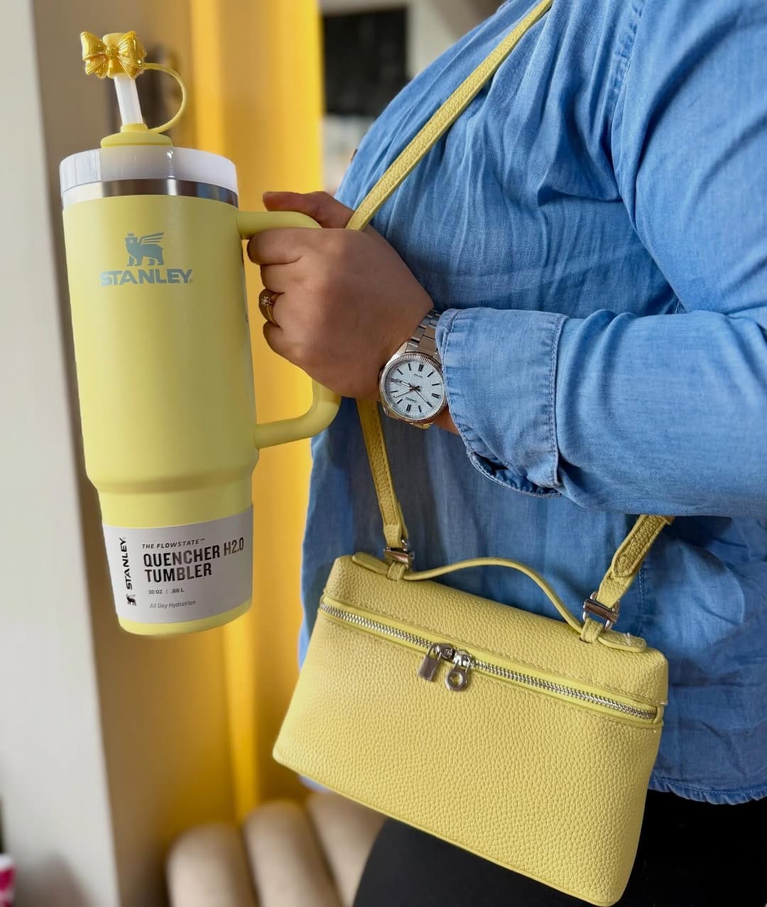 Post 3 by Ropa y carteras originales🇺🇸🛍️ on Instagram (carousel)