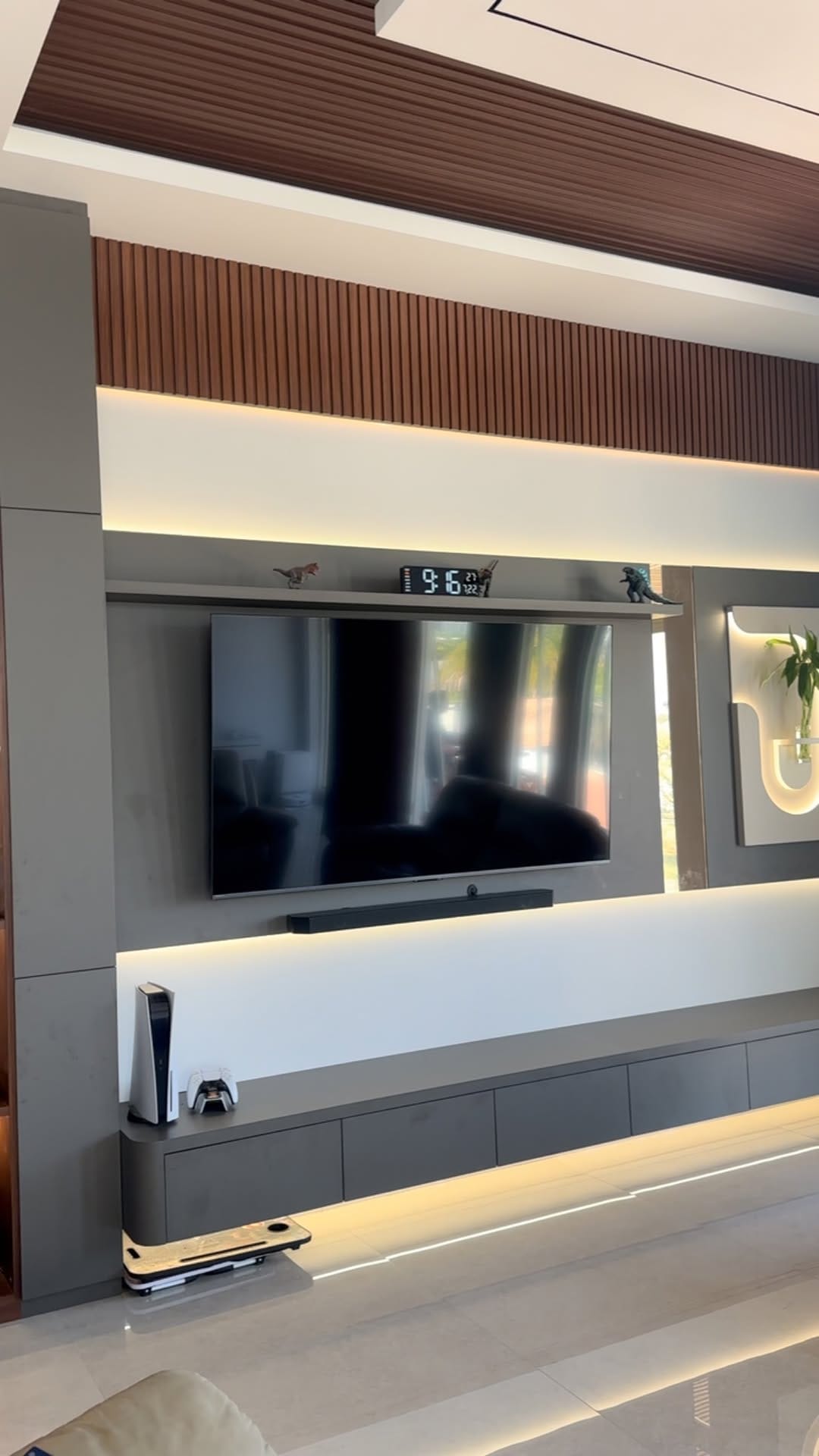 Post 6 by 🏡ruangutama interior on Instagram (video)