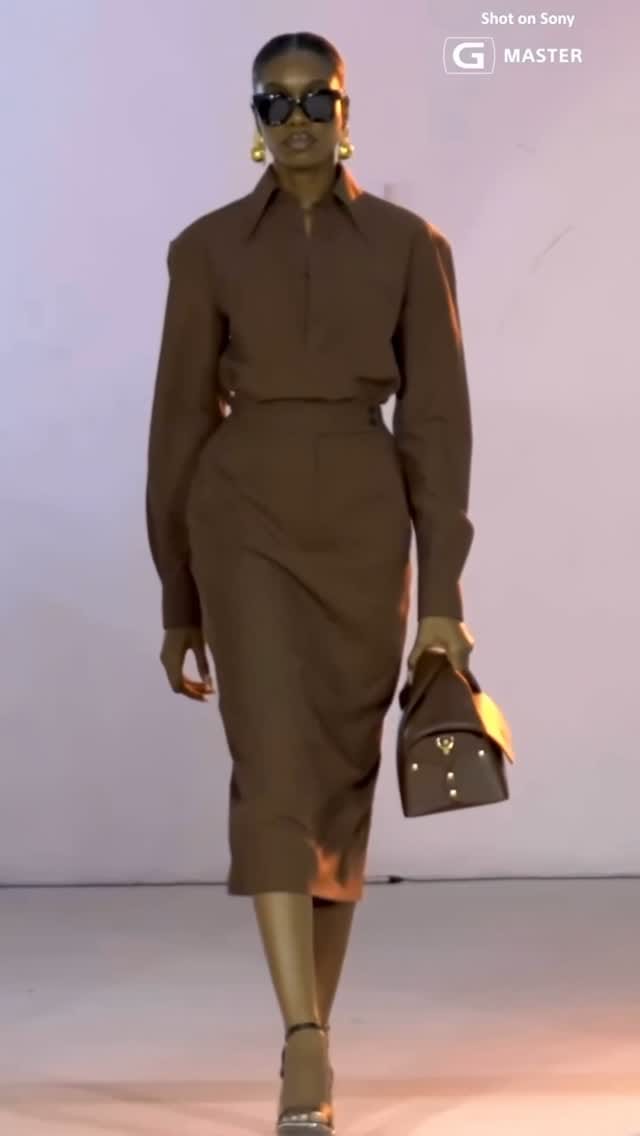 Post 10 by 𝐃𝐣 𝐕𝐡𝐢𝐜𝐤𝐚 🦋🎧 on Instagram (video)