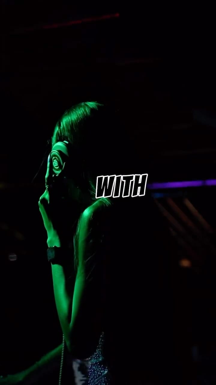 Post 8 by 𝐃𝐣 𝐕𝐡𝐢𝐜𝐤𝐚 🦋🎧 on Instagram (video)