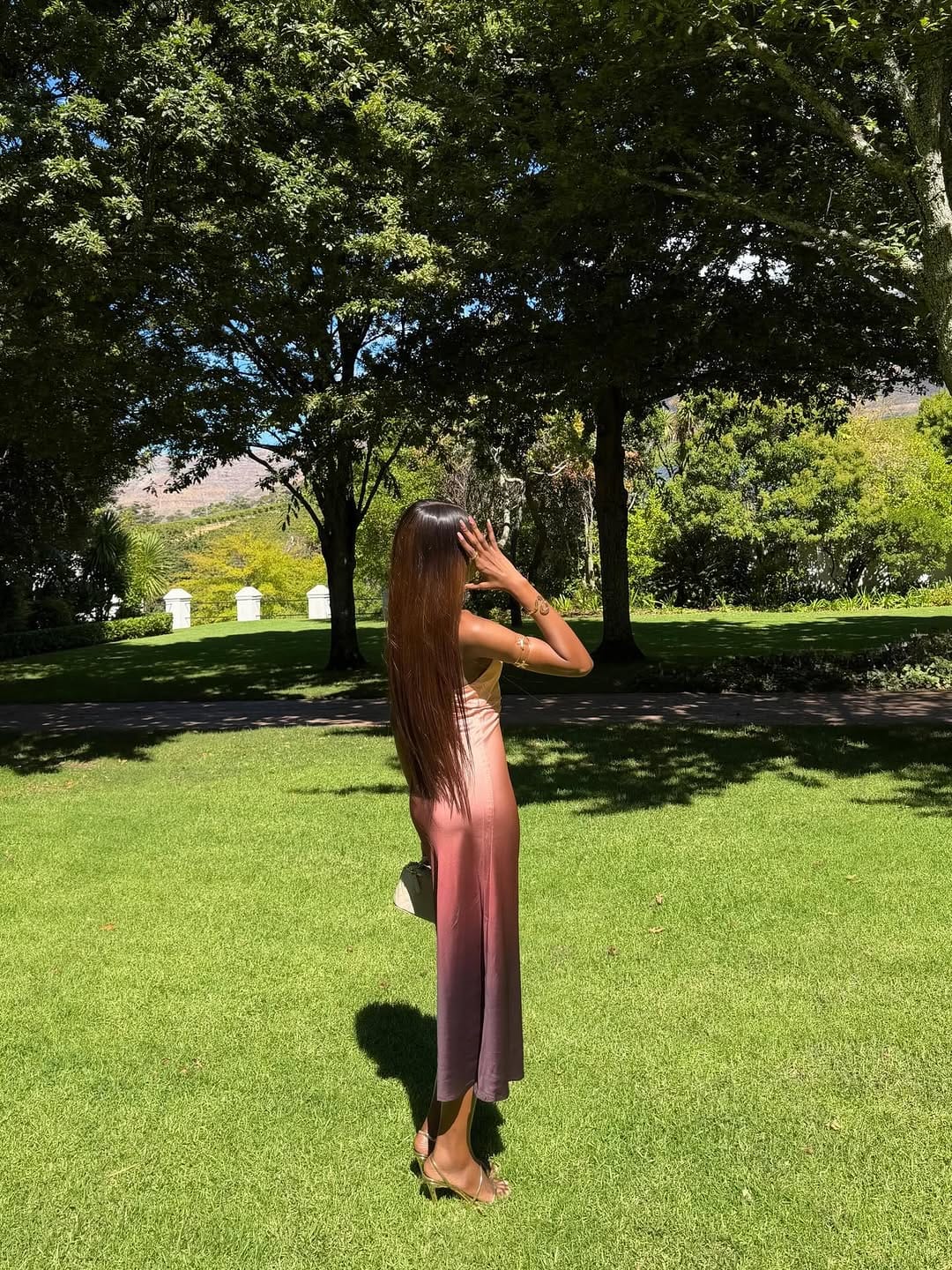 Post 2 by 𝐃𝐣 𝐕𝐡𝐢𝐜𝐤𝐚 🦋🎧 on Instagram (carousel)