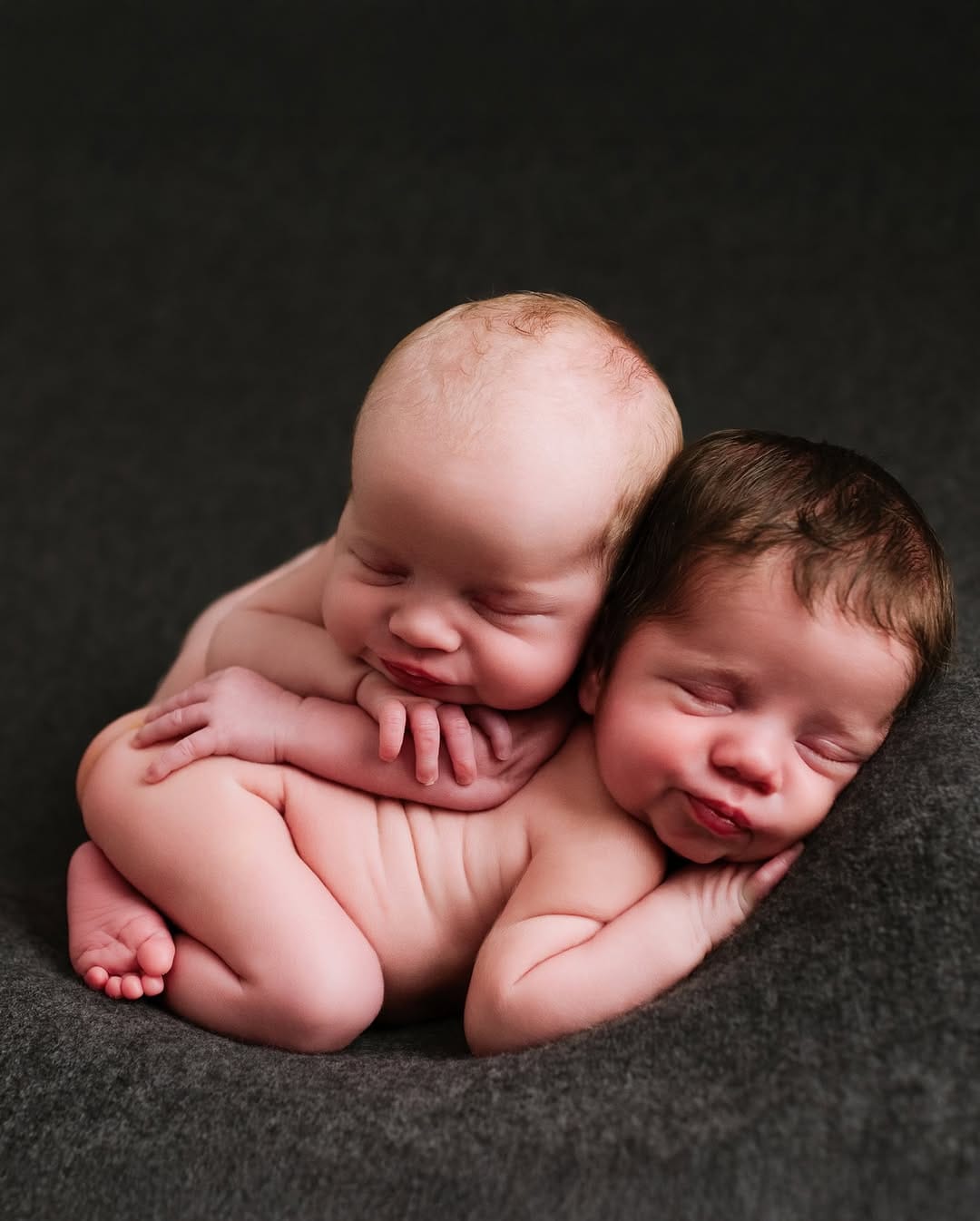 Post 8 by Amy Tong - Newborn & Baby Photographer Sydney on Instagram (carousel)