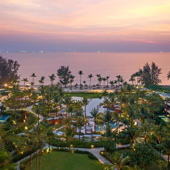 Post 10 by Globetrotting Travel & Cruise on Instagram (carousel)