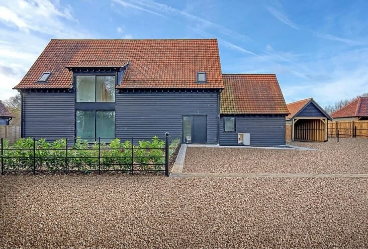 Post 3 by @officialpropertytwins on Instagram (carousel)