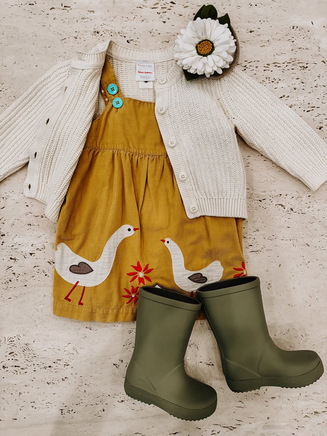 Post 6 by mini TREEHOUSE Boutique on Instagram (image)