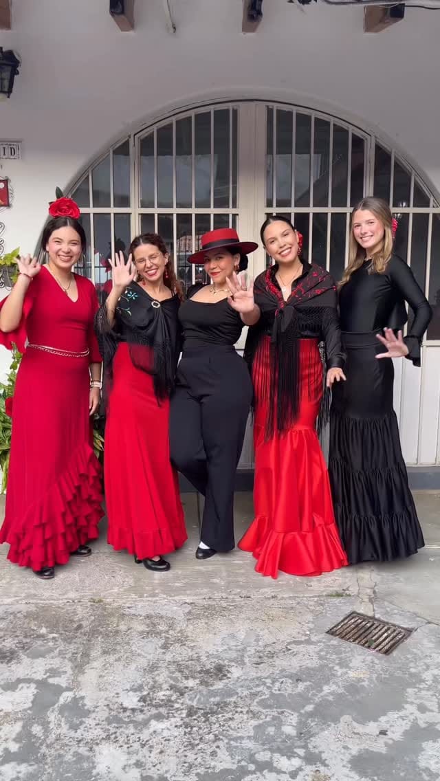 Post 7 by Las Lizarraga - Flamenco en Valencia on Instagram (video)