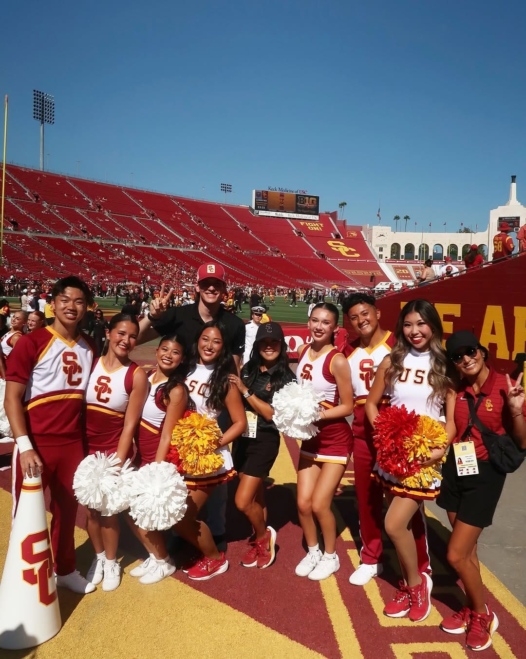 Post 6 by USC Spirit Leaders - Cheer on Instagram (image)