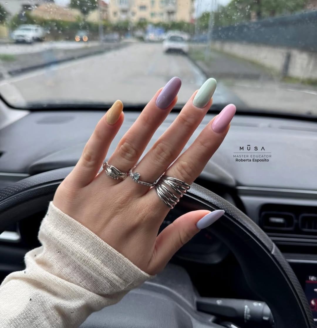 Post 3 by Roberta Esposito on Instagram (image)