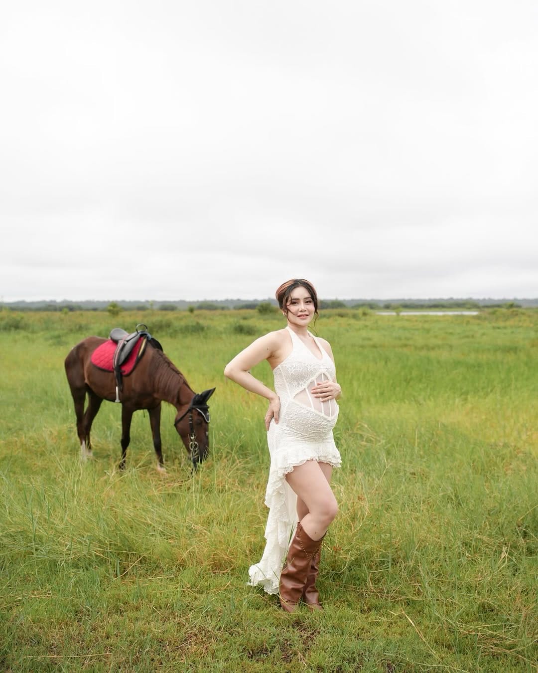 Post 10 by Female Fotografer Palangka Raya on Instagram (carousel)