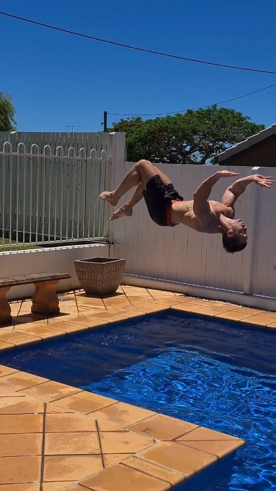 Post 2 by ROBBO TWINS on Instagram (video)