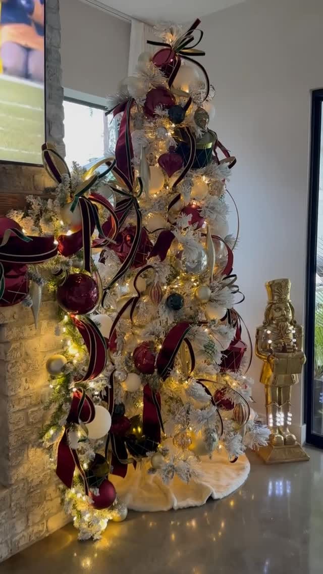 Post 6 by Lisa Barth on Instagram (video)