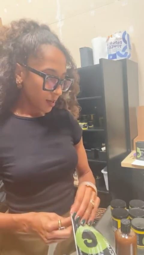 Post 5 by A V O C U R L on Instagram (video)