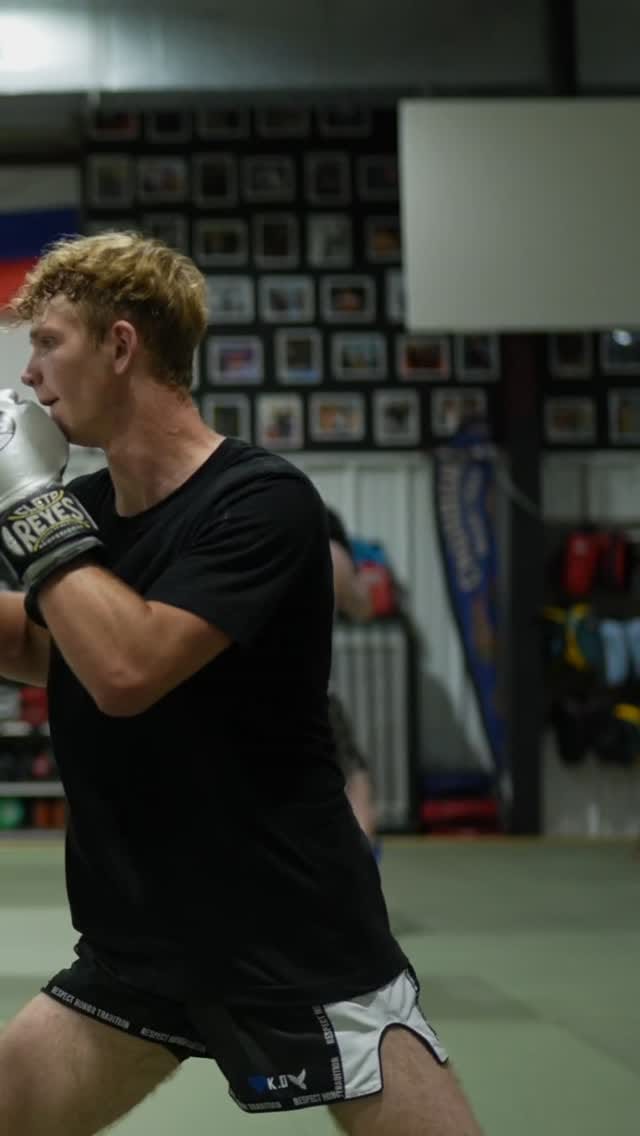 Post 3 by Chonburi Muay Thai on Instagram (video)