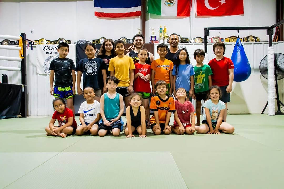 Post 10 by Chonburi Muay Thai on Instagram (image)