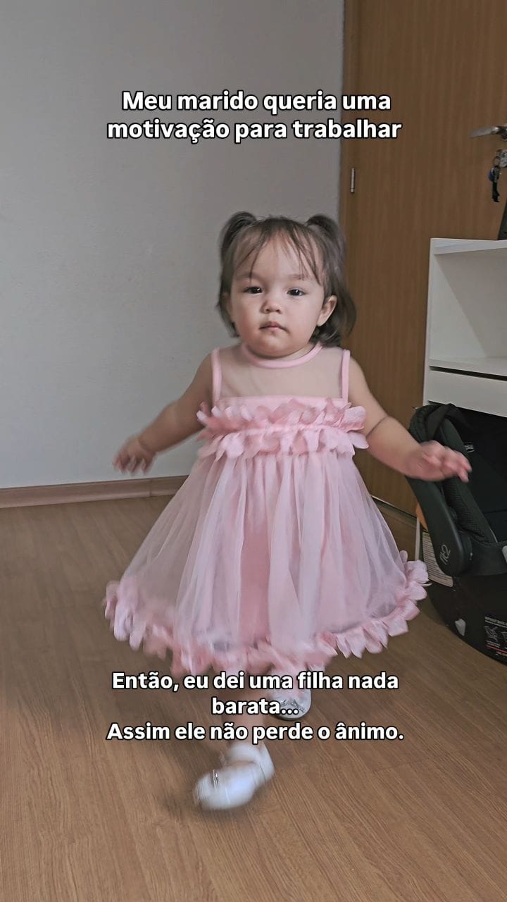 Post 10 by Yuna Estevam on Instagram (video)