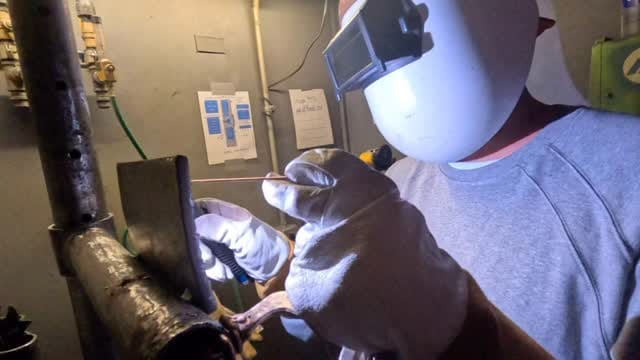 Post 3 by Elite Welding Academy on Instagram (video)