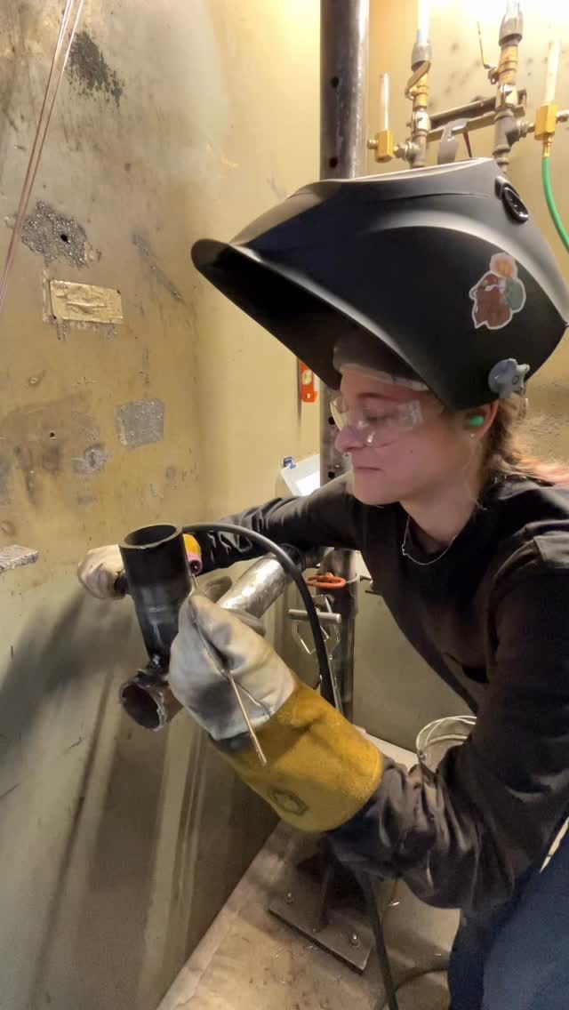 Post 5 by Elite Welding Academy on Instagram (video)