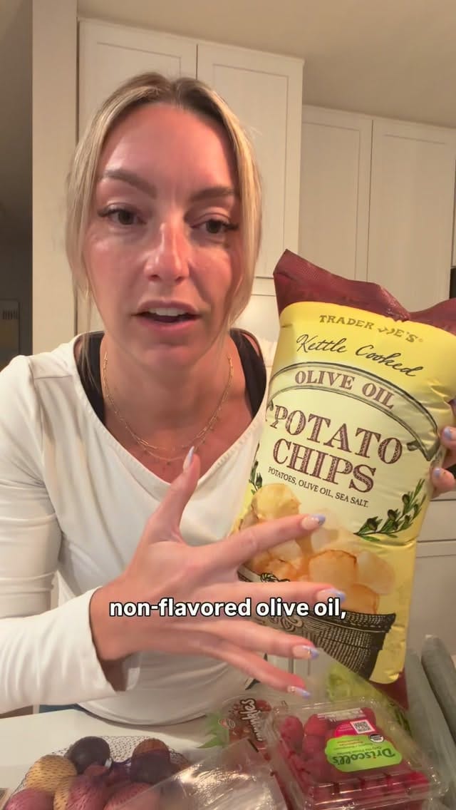 Post 8 by 2 Girls - 1 Mile High on Instagram (video)