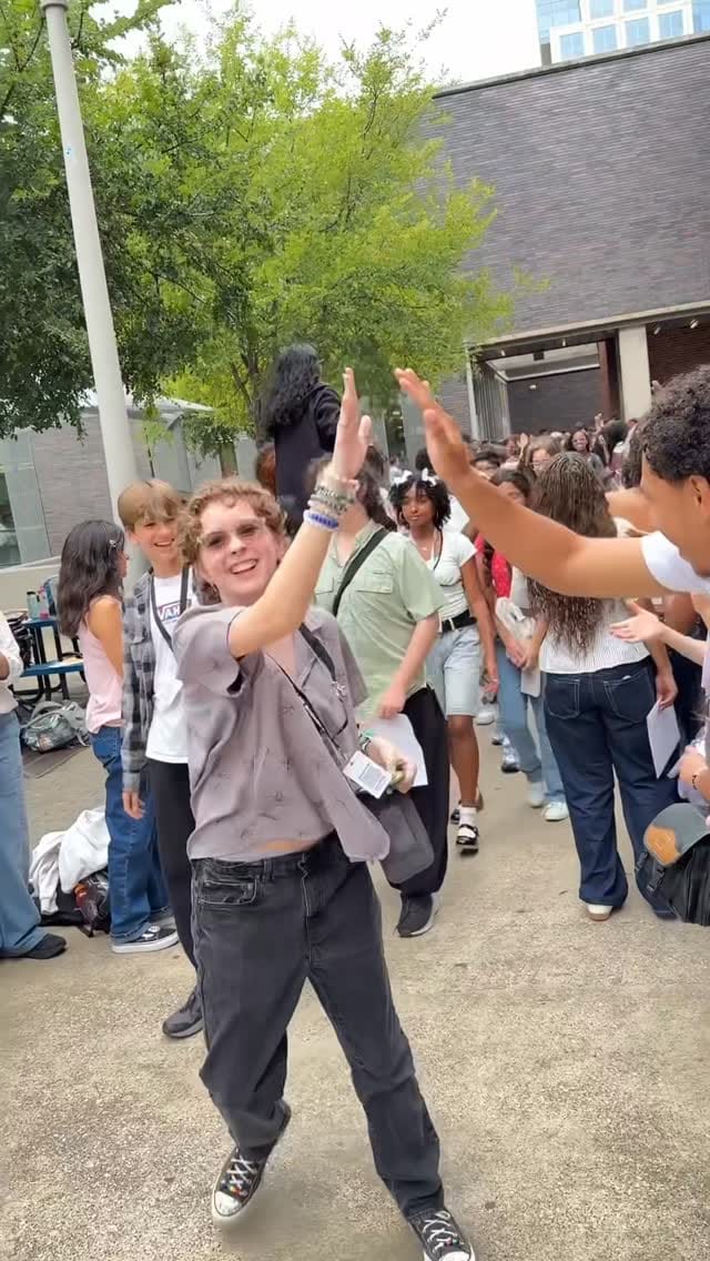Post 10 by Booker T Washington HSPVA on Instagram (video)