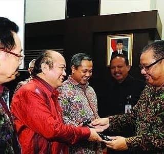 Post 6 by Ajukan-Sekarang on Instagram (image)