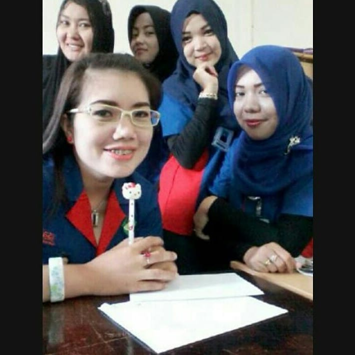 Post 4 by Ajukan-Sekarang on Instagram (image)