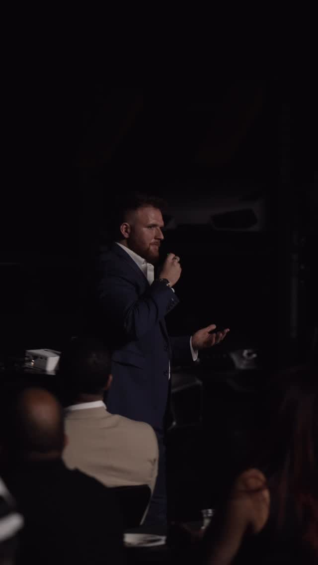 Post 5 by ILIAD WULF TRIGO MORADNIA on Instagram (video)
