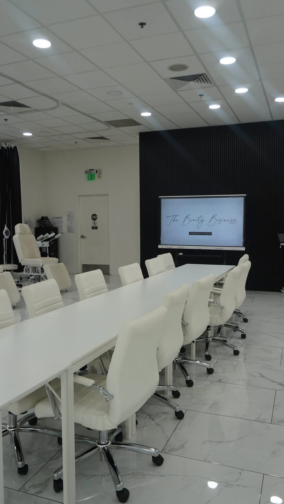 Post 3 by Project Esty | Esthetics + Laser School on Instagram (video)