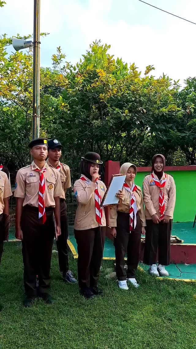 Post 7 by SMK Yosonegoro Magetan on Instagram (video)