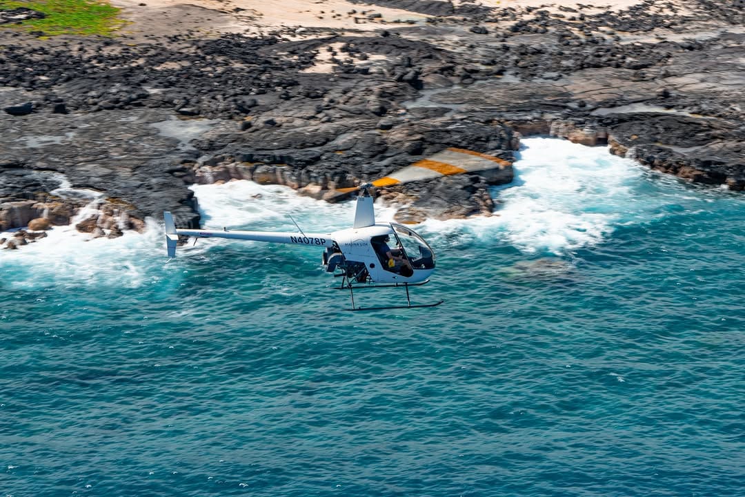 Post 3 by Mauna Loa Helicopters on Instagram (image)