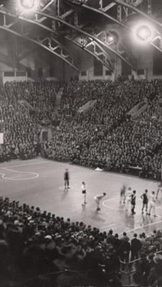 Post 10 by Penn Quakers on Instagram (video)