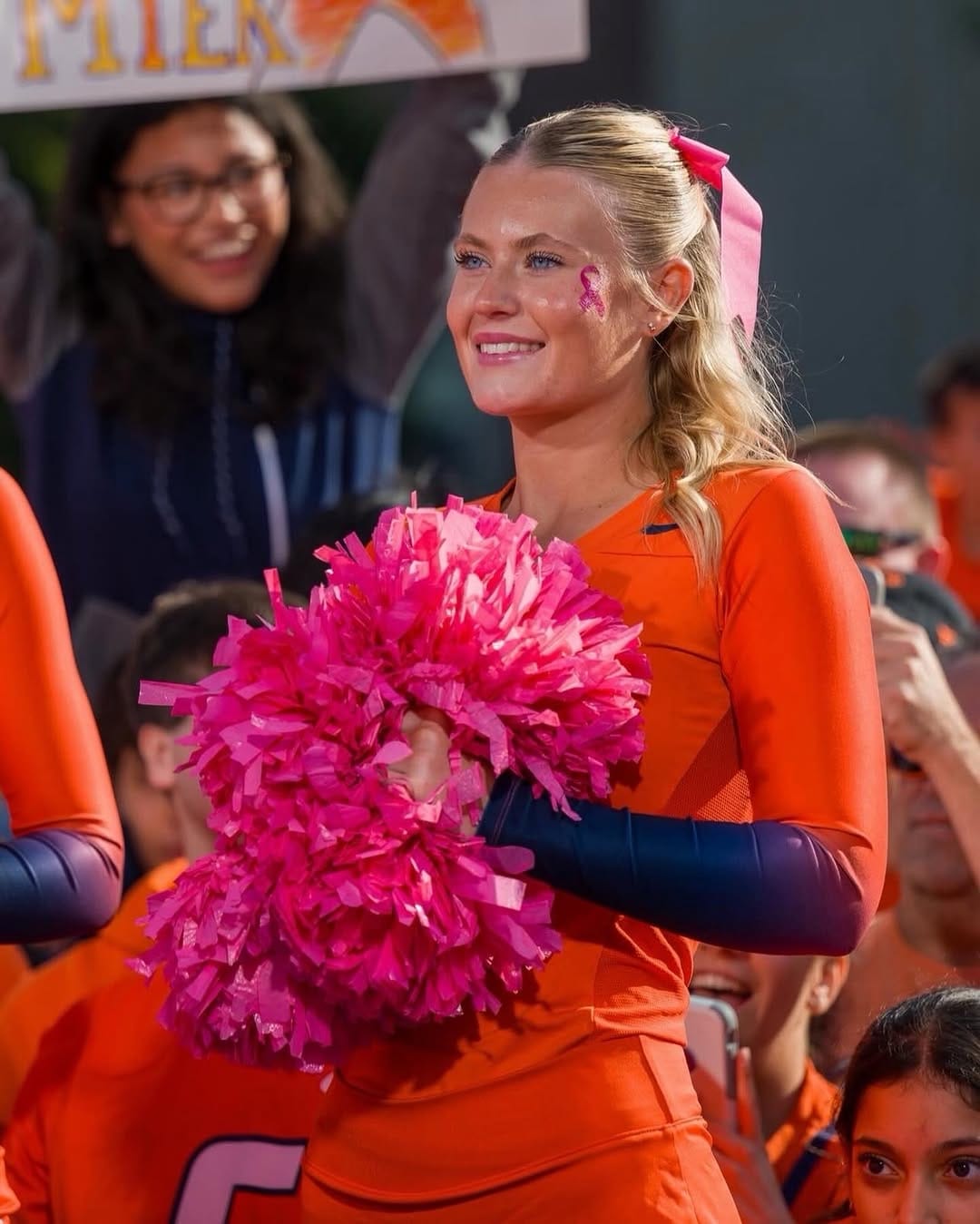 Post 10 by Illinois Cheerleading on Instagram (image)
